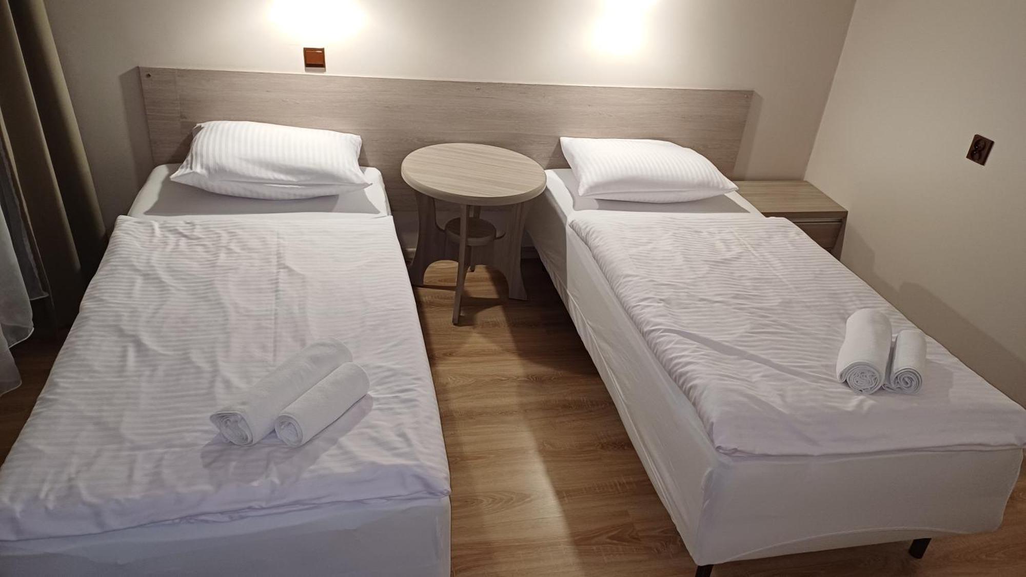 Hotel Piast Мишлібуж Екстер'єр фото
