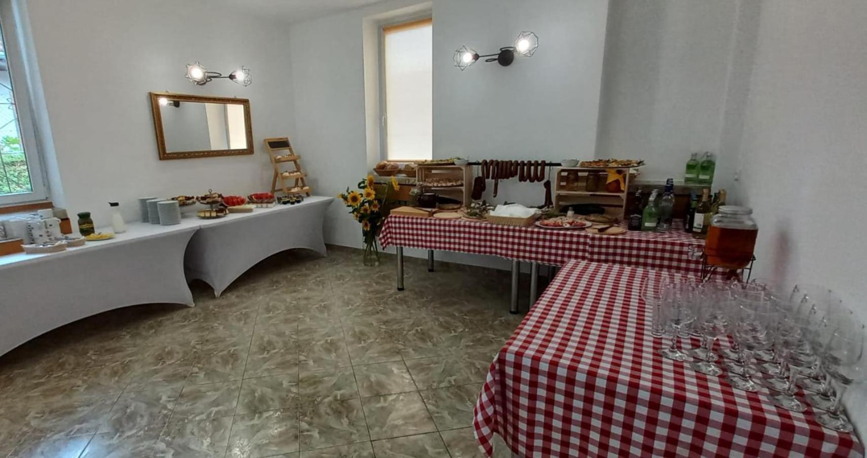 Hotel Piast Мишлібуж Екстер'єр фото
