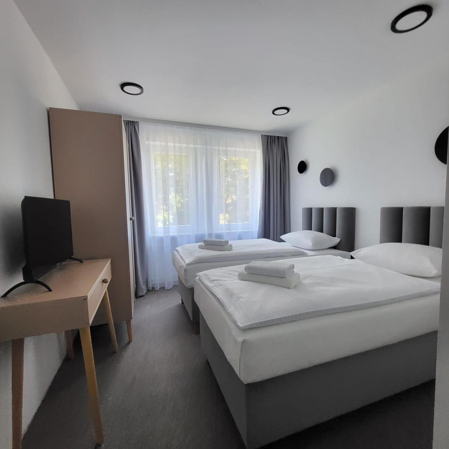 Hotel Piast Мишлібуж Екстер'єр фото