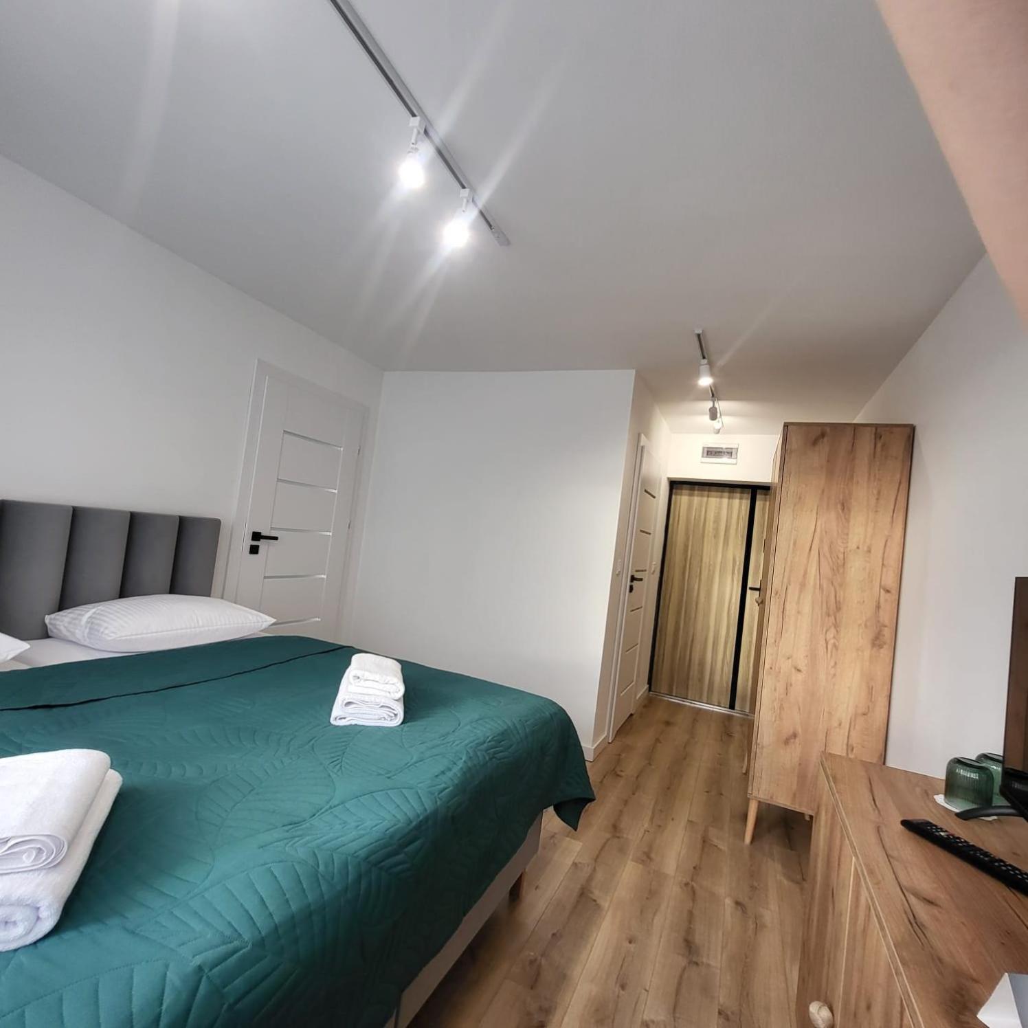 Hotel Piast Мишлібуж Екстер'єр фото